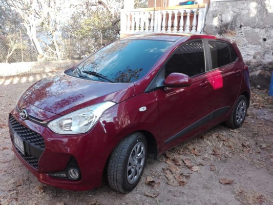 Mujer aparece muerta dentro de un carro en el desvío a Támara