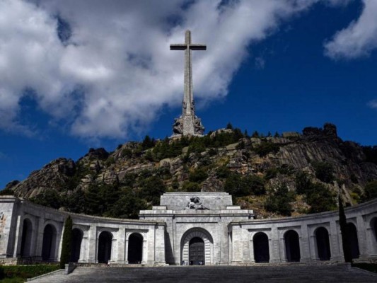 Exhumación de Franco genera polémica entre España y Vaticano