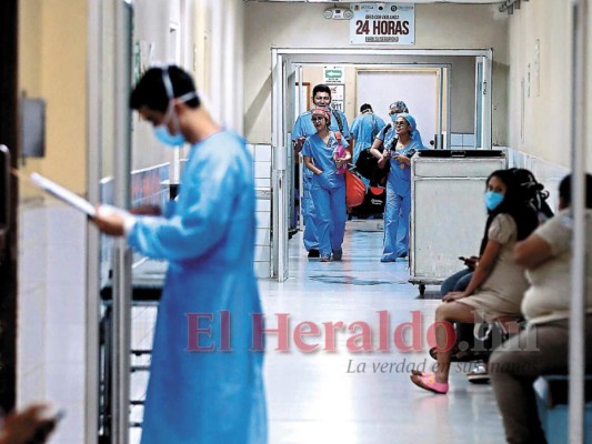 Denuncian malos tratos a médicos en servicio social