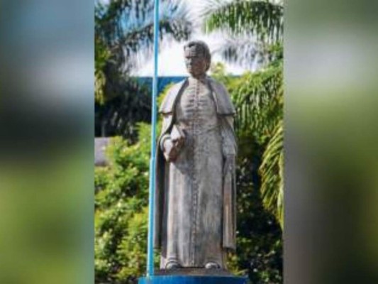 Bicentenario: Rendirán homenaje a Cabañas y al padre Reyes