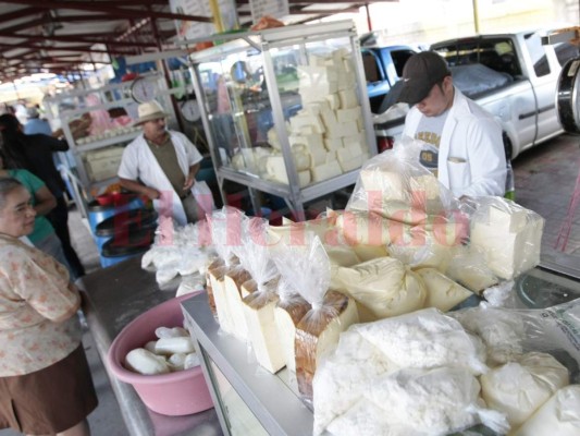 Dos lempiras se incrementan los lácteos y huevos en el país