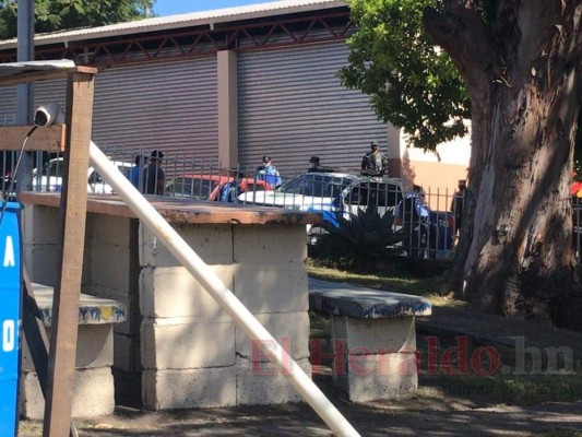 Sicarios en moto matan a conductor de rapidito frente a La Laguna, Comayagüela