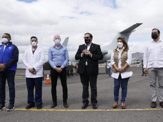Lisandro Rosales tras llegada de vacunas: 'Hoy es un día lleno de bendición'