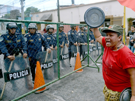 Frente Nacional de Resistencia conmemora tres años del derrocamiento de Zelaya