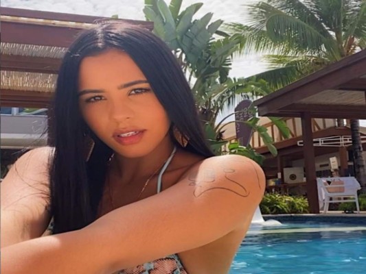 AloSofia, la cantante con la que Anuel AA supuestamente engañó a Karol G (Fotos)