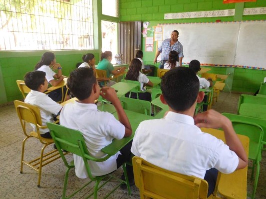 Choluteca reduce 55% y 66% la reprobación y deserción