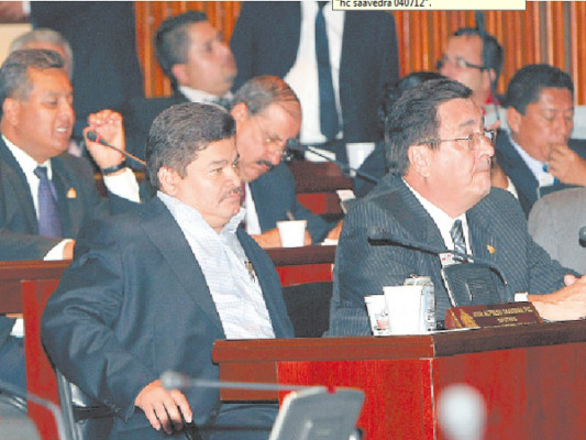 Juicio político debe consultarse al pueblo