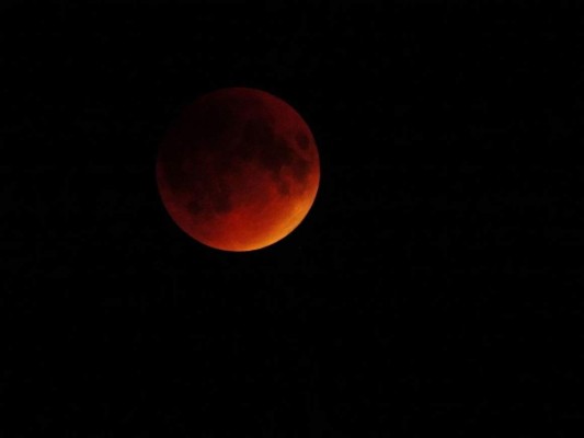 Esto debes saber del eclipse parcial de Luna que podrán ver los hondureños  