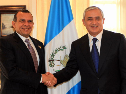Presidente Porfirio Lobo Sosa se reúne con nuevo mandatario de Guatemala