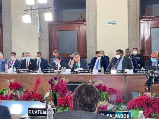 JOH en la cumbre de la Celac: 'Los narcotraficantes sabían que iríamos tras ellos'