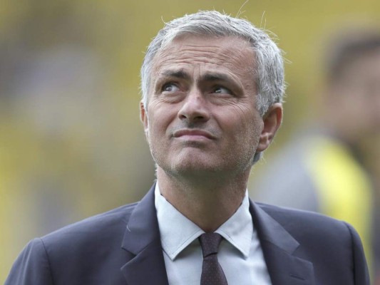 Fallece el padre del técnico José Mourinho en Portugal