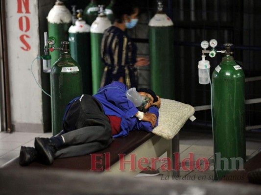 La muerte acecha en triajes capitalinos por falta de oxígeno de alto flujo