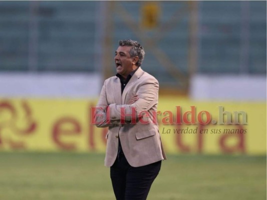 La bronca de Troglio, invitado de lujo: lo que no se vio en el Motagua-Olimpia (Fotos)