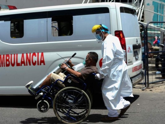 Enfermos de covid-19 venden y se endeudan por alto costo de tratamiento desde casa