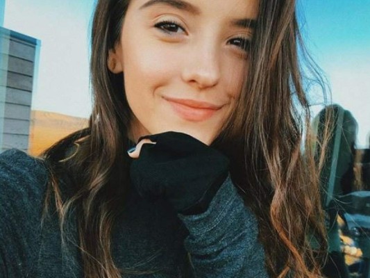 Evaluna, hija de Ricardo Montaner, lanza nueva versión de la canción 'La Gloria de Dios”