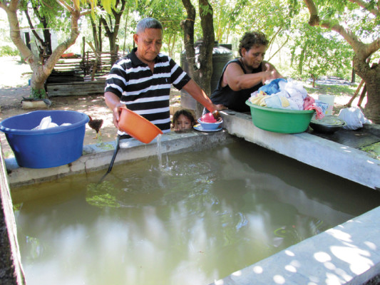 Agua con escaso tratamiento reciben vecinos de San Lorenzo