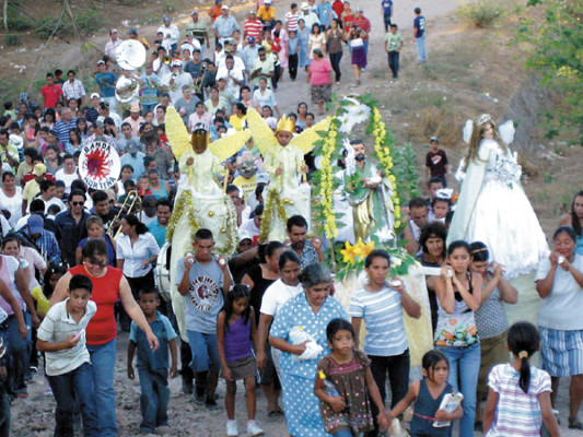 Morolica celebrará feria patronal con carnaval y alborada