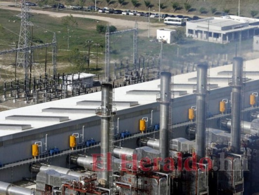 Gobierno comprará 450 megavatios de energía para cubrir demanda de 5 años