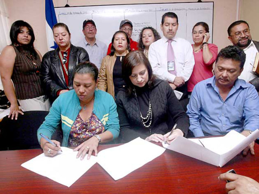 Reunión para evaluar daños por lluvias de octubre