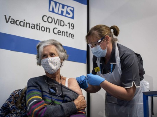 Cómo es el proceso de vacunación contra el covid-19 y qué esperar  