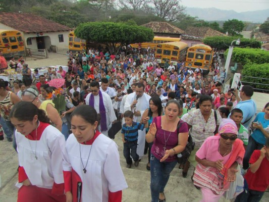 Celebran Día de Divina Misericordia en Potrerillos, El Paraíso&nbsp;&nbsp;&nbsp;