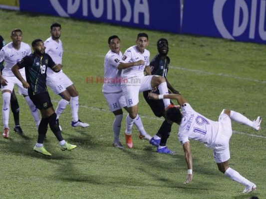¡Penoso! Honduras pierde en casa 2-0 ante Jamaica y se aleja de Qatar
