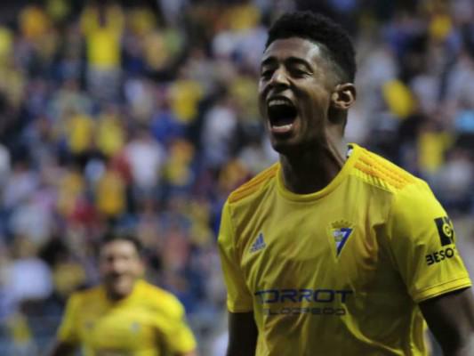 Jugó en el Barcelona, goleó al Real Madrid y ahora es héroe del Cádiz, las hazañas de “Choco” Lozano en España