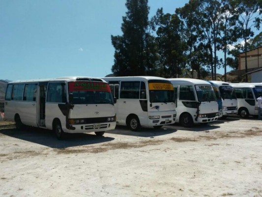 Decomisan buses y taxis por irregularidades en la capital de Honduras