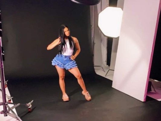 AloSofia, la cantante con la que Anuel AA supuestamente engañó a Karol G (Fotos)