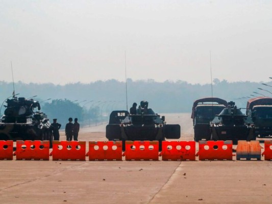Diputados de Myanmar, bajo arresto domiciliario tras golpe de Estado