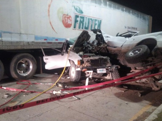 Dos muertos y un herido dejó una triple colisión en Comayagua