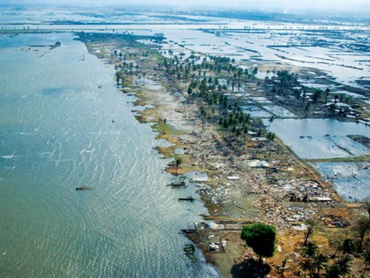 15 imágenes para recordar los 15 años del devastador tsunami en Indonesia