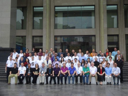 El poeta Rolando Kattán representó a Honduras en festival de Macedonia