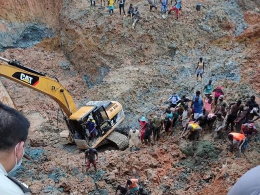 Ecuador: cinco muertos en el derrumbe de una mina ilegal  