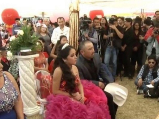 VIDEO: ¿Cómo fue la misa de los XV años de Rubí?