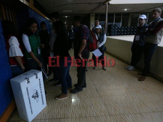 Ambiente previo al inicio de las elecciones generales