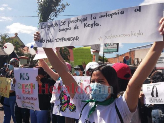 Justicia para Keyla: Consignas, gas lacrimógeno y desalojos en protestas (FOTOS)