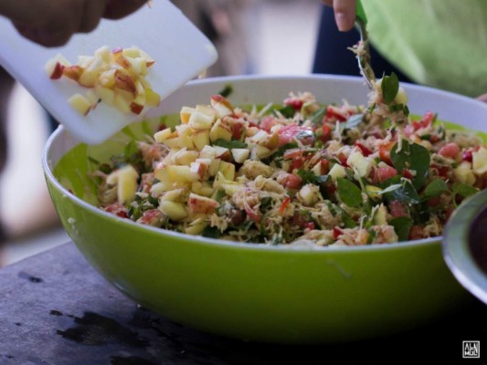Banana peel brownies and broccoli stem lasagna join the fight against food waste in Rio’s favelas