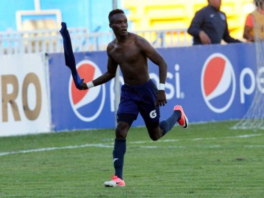 EN FOTOS: Los mejores momentos de Rubilio Castillo con la camiseta del Motagua