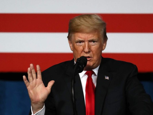 Donald Trump insiste en la construcción del muro y celebra medidas contra caravana migrante