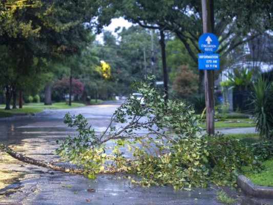 Imágenes impactantes: Evacuaciones y miedo en Luisiana tras la llegada del huracán Ida