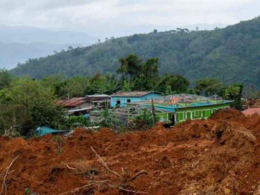 FOTOS: Destrucción y desesperación en Santa Bárbara tras paso de Eta y Iota   