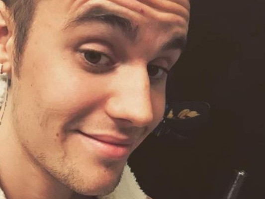 Justin Bieber se tatuó la cara para 'rendirle tributo a Dios'