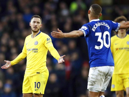 Chelsea denuncia supuestos insultos racistas ante UEFA