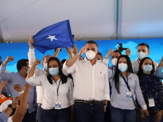 David Chávez es nombrado presidente del Comité Central del Partido Nacional