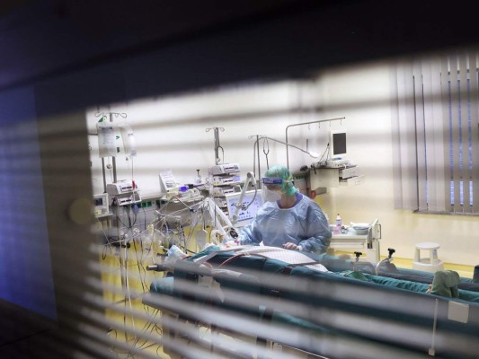 Lo que se sabe de la variante Ómicron, declarada 'preocupante' por la OMS