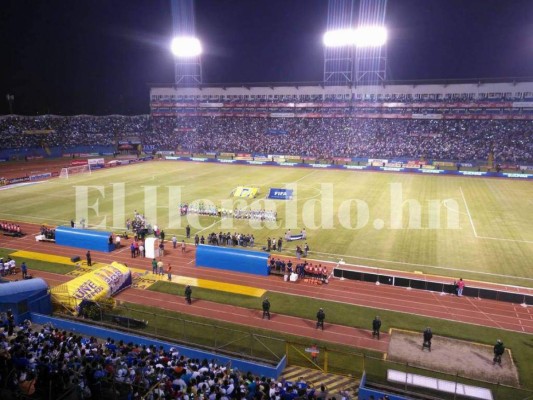 Los goles de Oribe Peralta y Albert Elis en el estadio Olímpico