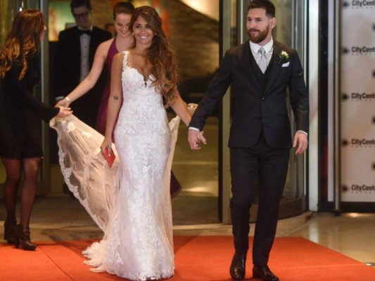 ¡Tacaños! Los 260 invitados a la boda de Leo Messi y Antonella Rocuzzo solo donaron 9,562 euros