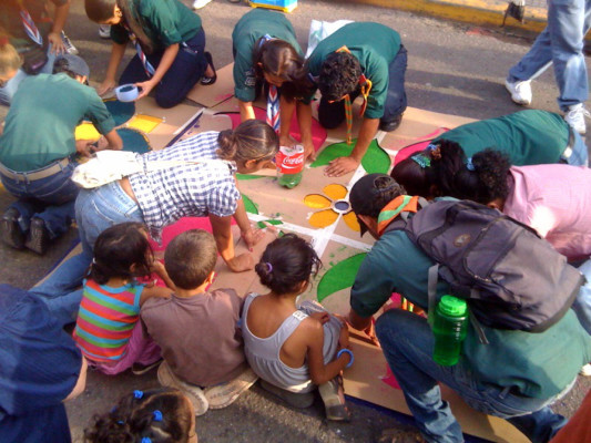 Posponen por ocho horas creación de alfombras