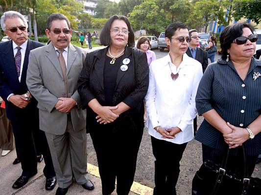 UNAH festeja sus 165 años de fundación